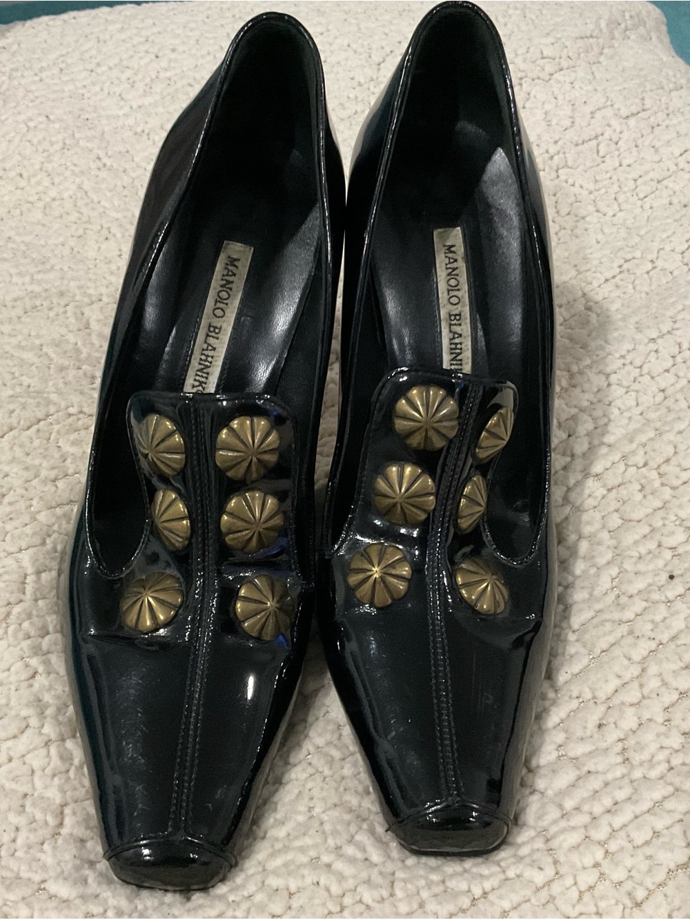 Manolo Blahnik Black Patent Leather Pumps with Gold Medallion Accents sz 40